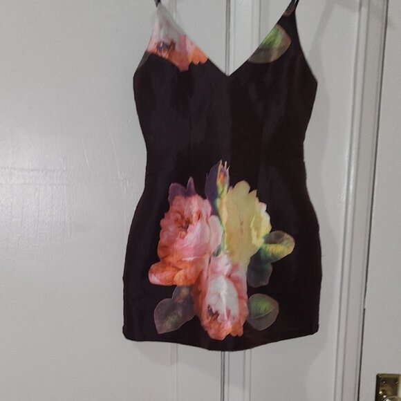 Floral Print Dress with Spaghetti Straps - Picture 3 of 8